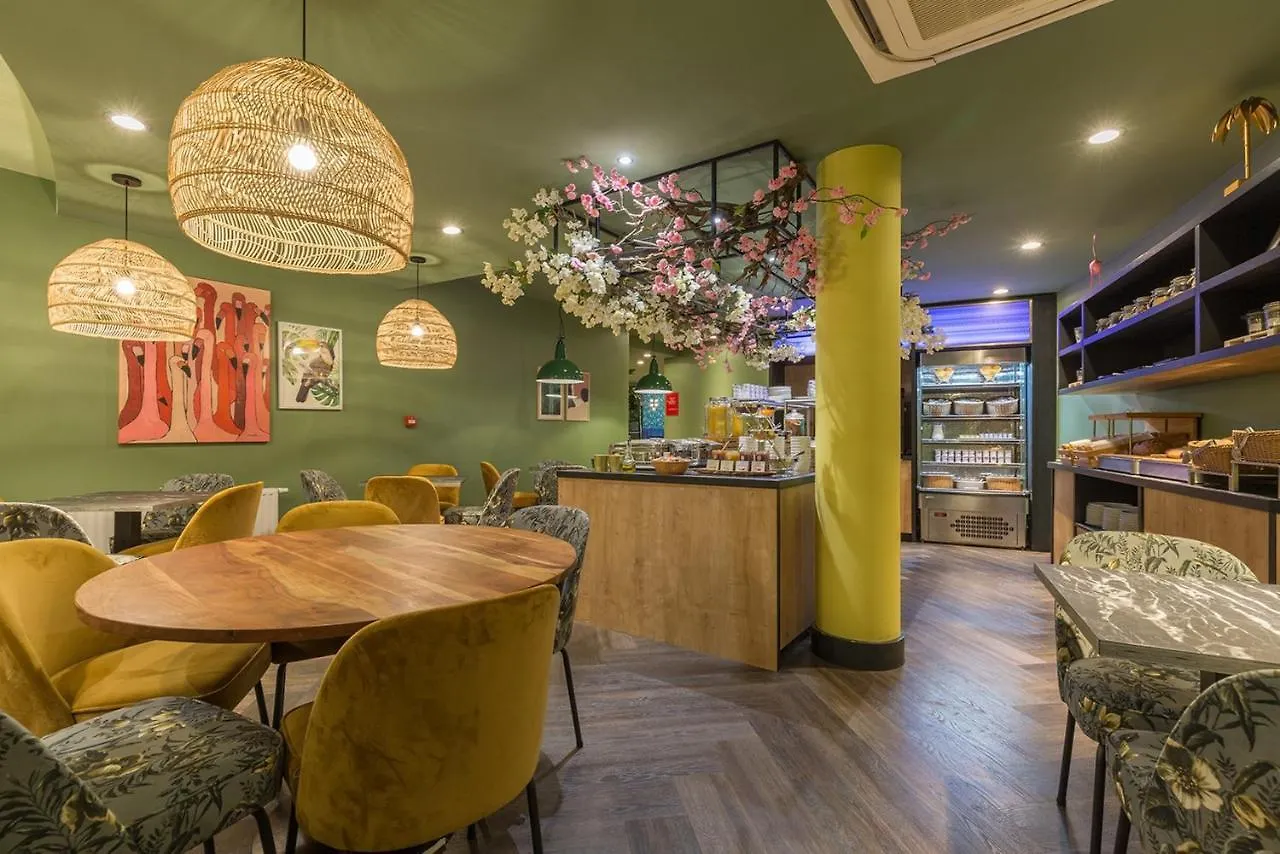 Leonardo Hotel Antwerpen 4*, Antwerp